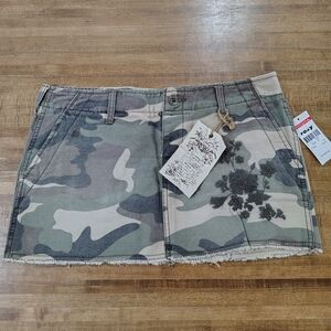 Quicksilver ROXY Camouflage HILLARY Mini Skirt Floral Embroidery Pockets Y2K VTG